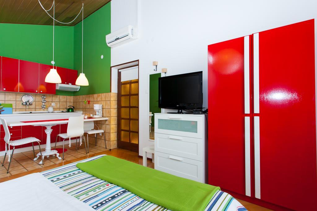 Premium Central Apartments Vrsar Luaran gambar