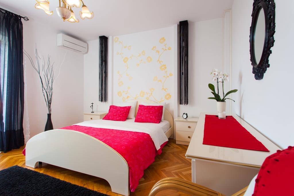 Premium Central Apartments Vrsar Luaran gambar